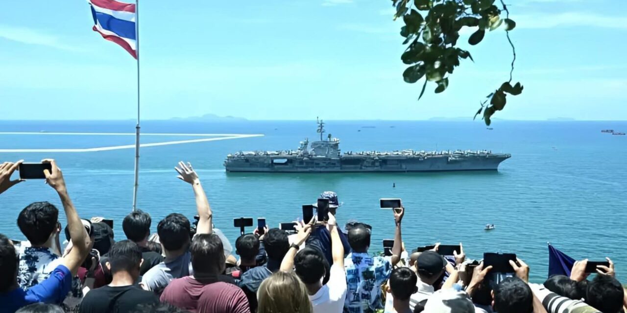 Thaïlande : L&rsquo;USS Abraham Licoln quitte Pattaya après sa pause