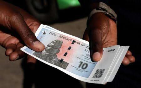 Zimbabwe : La Banque mondiale appelle à temporiser sur l’adoption du monnaie unique ZiG