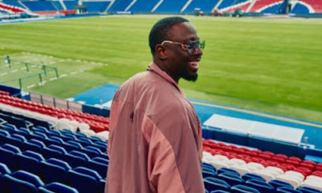 Football/Musique : Dadju débourse un 1/2 millions d&rsquo;euros pour des places au parc des princes